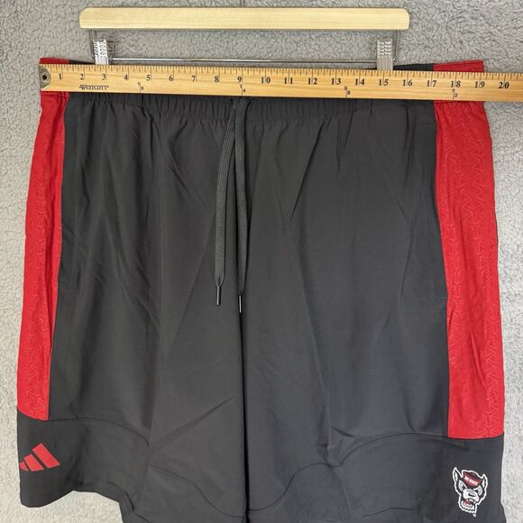 S Adidas Shorts Mens XXL Black NC State Wolfpack Woven 9"‎ Inseam Athletic NWT - Picture 3 of 7